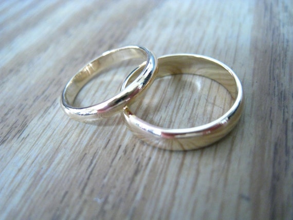 Matching Wedding Bands in 14K Yellow White or Rose Gold