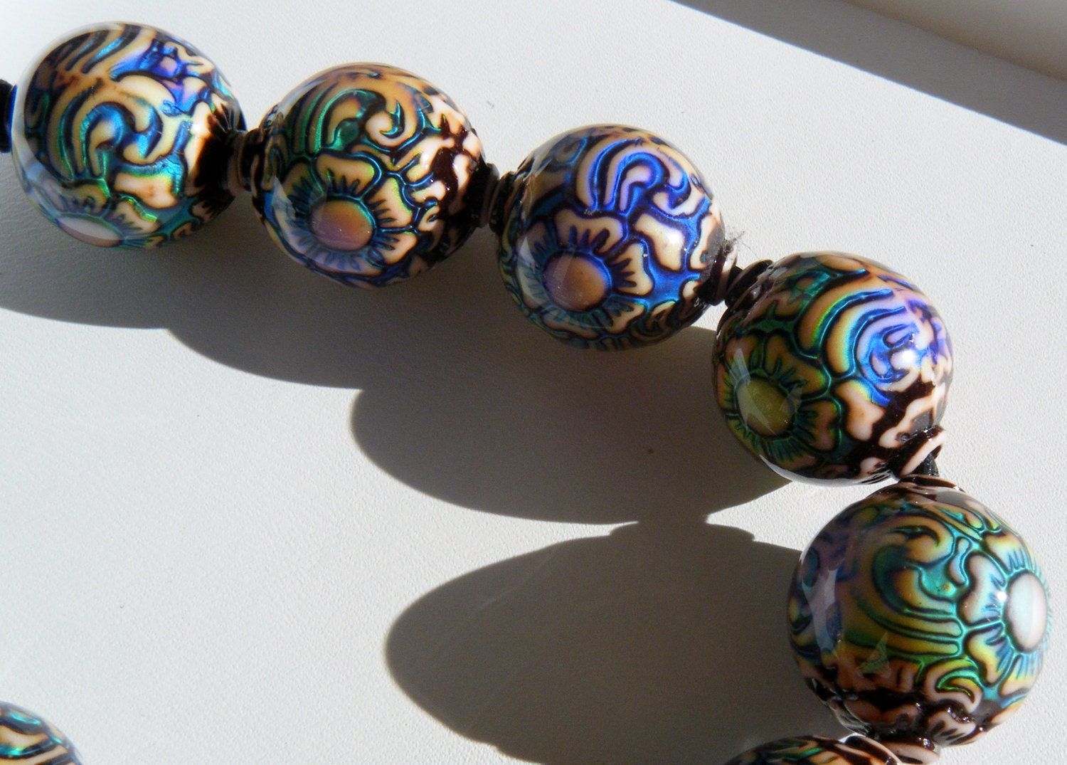 Temperature Changing Mood Beads 2 pcs MBD4012 Shangri La