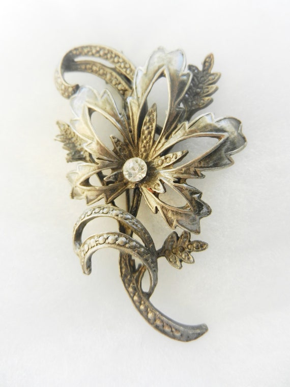 KIGU signed Old English brooch 1950 beautiful line pewter
