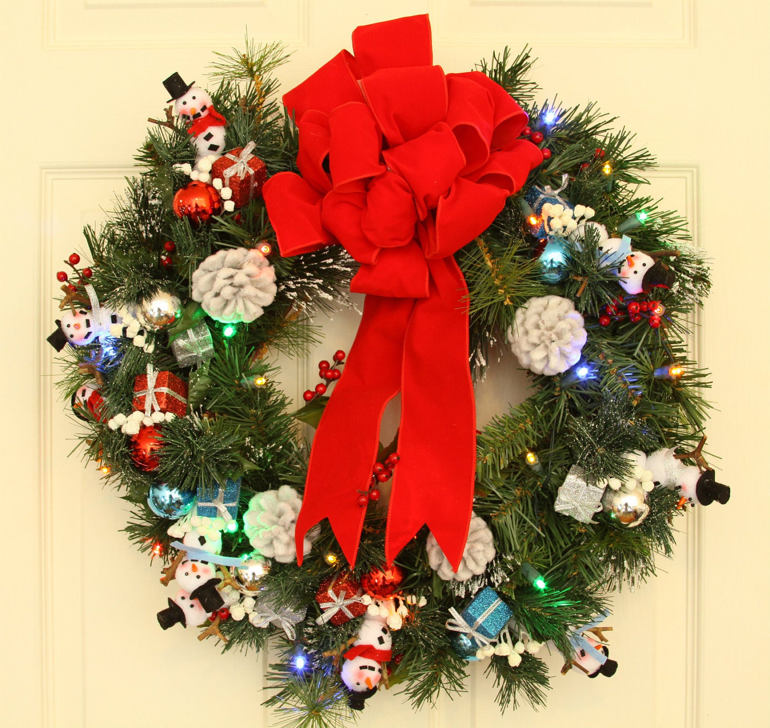 snowman frenzy battery operated christmas wreath christmas snowman frenzy battery operated christmas wreath christmas