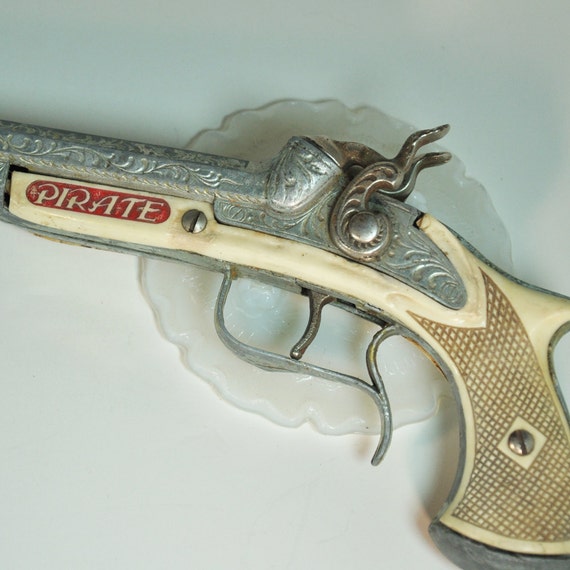Hubley PIRATE 1940 Collector Toy CAP GUN Pistol