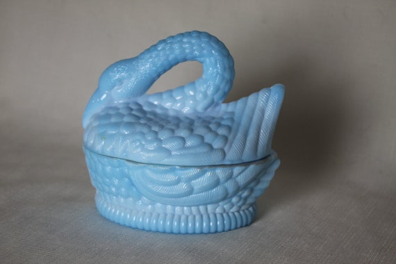 Beautiful Blue Slag Glass Swan Container Dish Fine detail gorgeous color