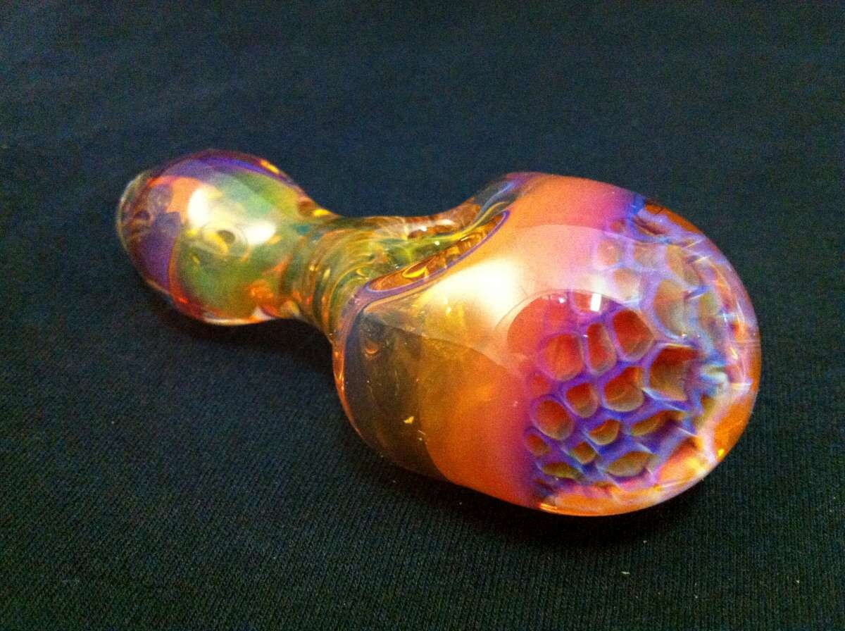Glass Pipe Inside Out Gold Fumed Color Changing Corkscrew