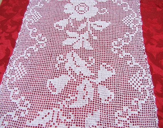 White filet crocheted table runner with by BearMtnCrochet on Etsy