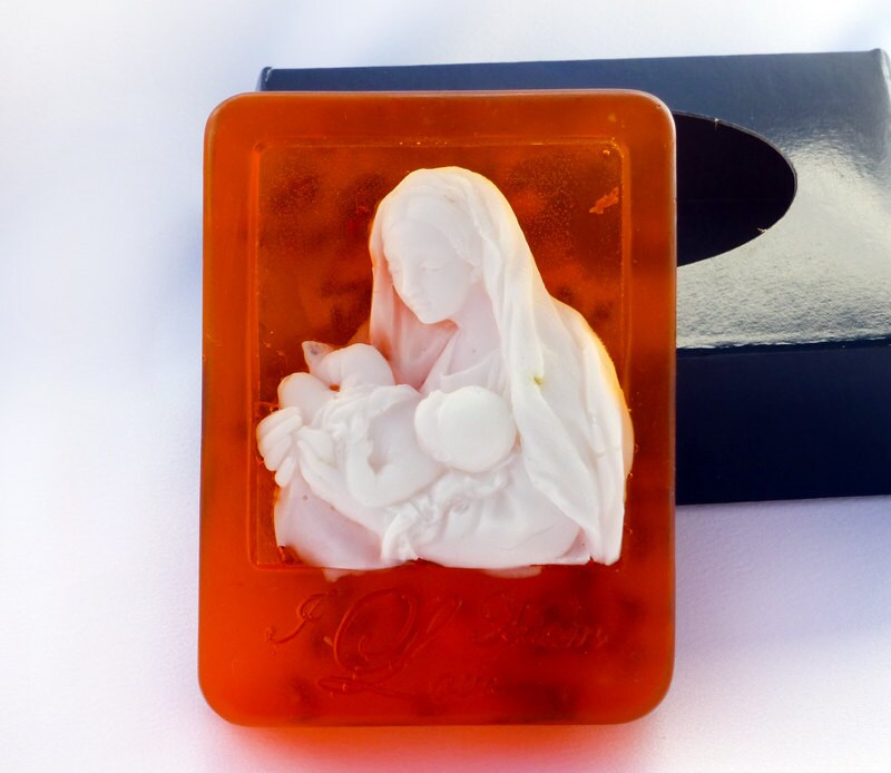 Handmade soap olive and aloe oil, vitamin E, Lavander