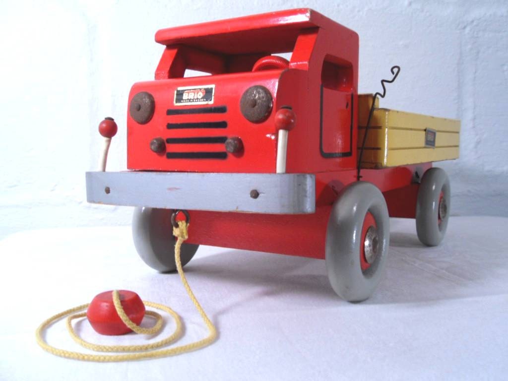 brio dump truck and load