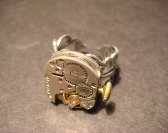 Steampunk Watch Movement Ring with Exposed Gears (604)