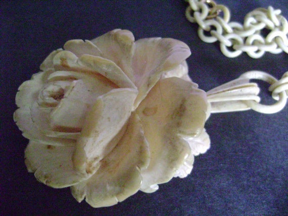 Antique 1900 1910 Carved Ivory Rose Pendant Necklace