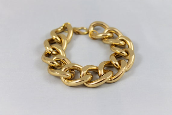 Items similar to Chunky gold bracelet large curb chain high fashion ...