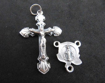 Lovely Italian Rosary Crucifix and Matching Roses/Mary Centerpiece