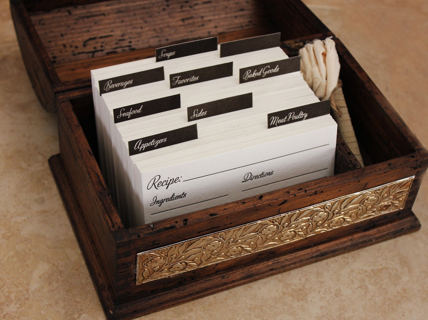 Rustic Recipe Box with 200 Letterpress Recipe Cards and