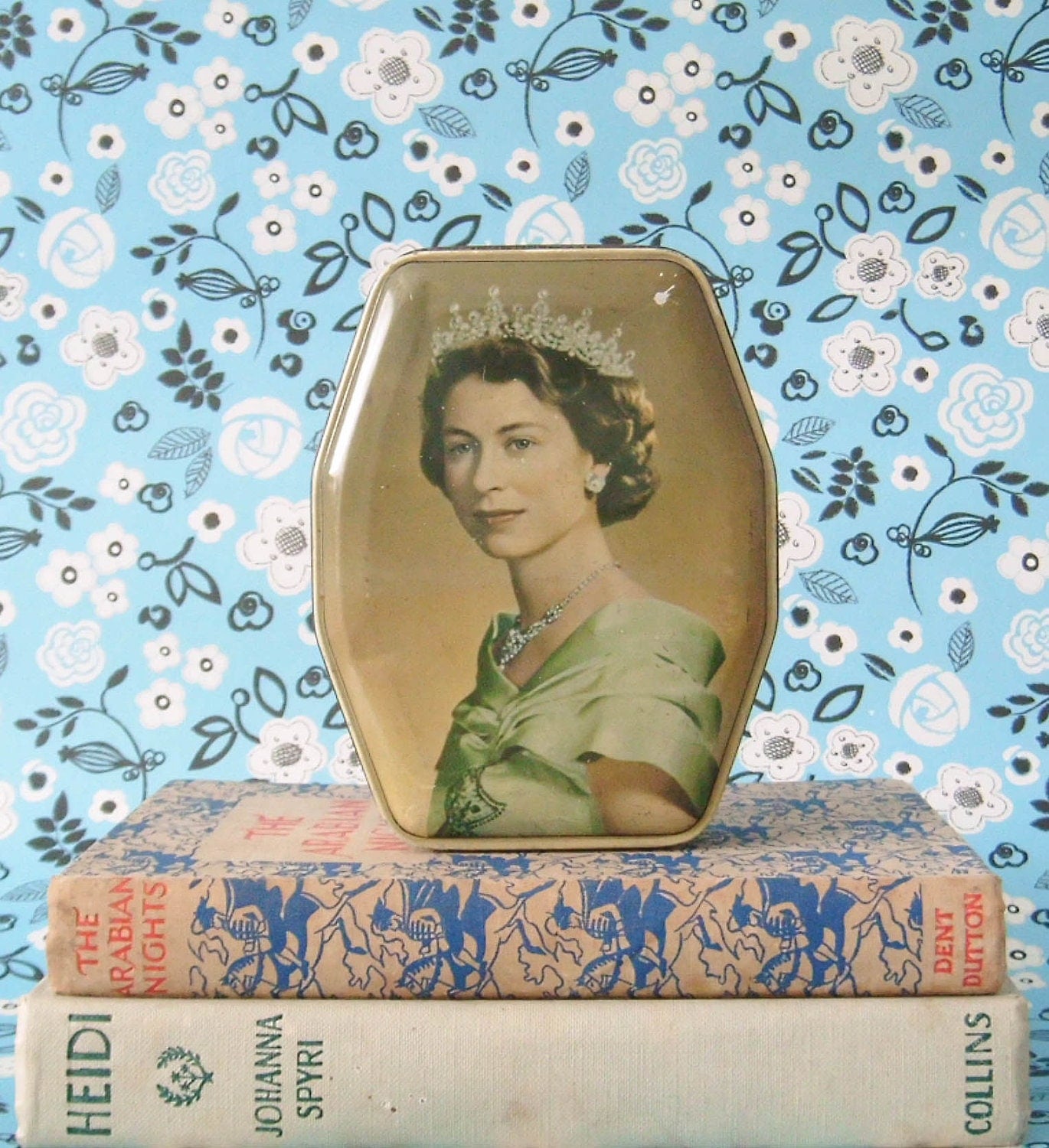 Vintage Queen Elizabeth II Coronation Tin