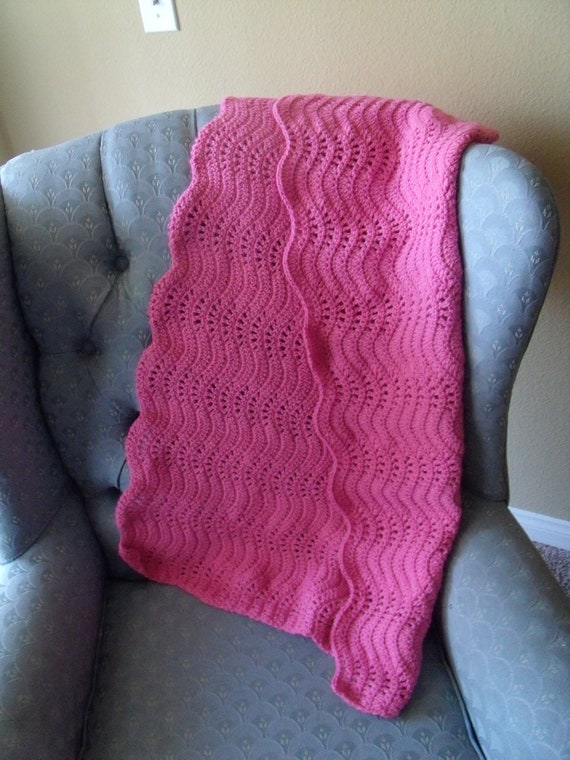 Super Soft pink ripple crochet afghan/blanket