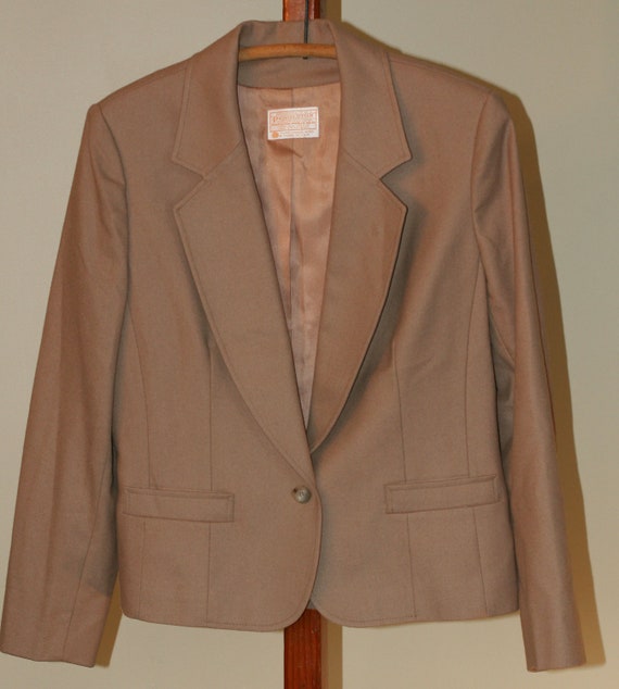 vintage ladies pendleton blazer camel tan by TomTomVintage on Etsy