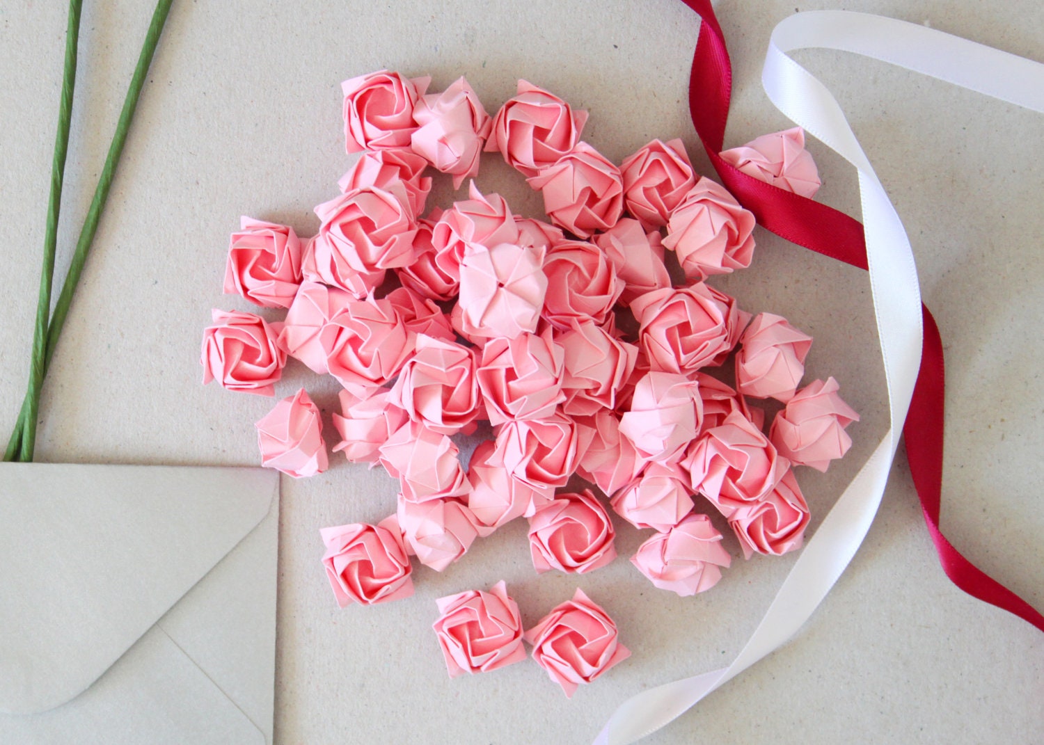 Items similar to 50 x Mini Origami Roses on Etsy
