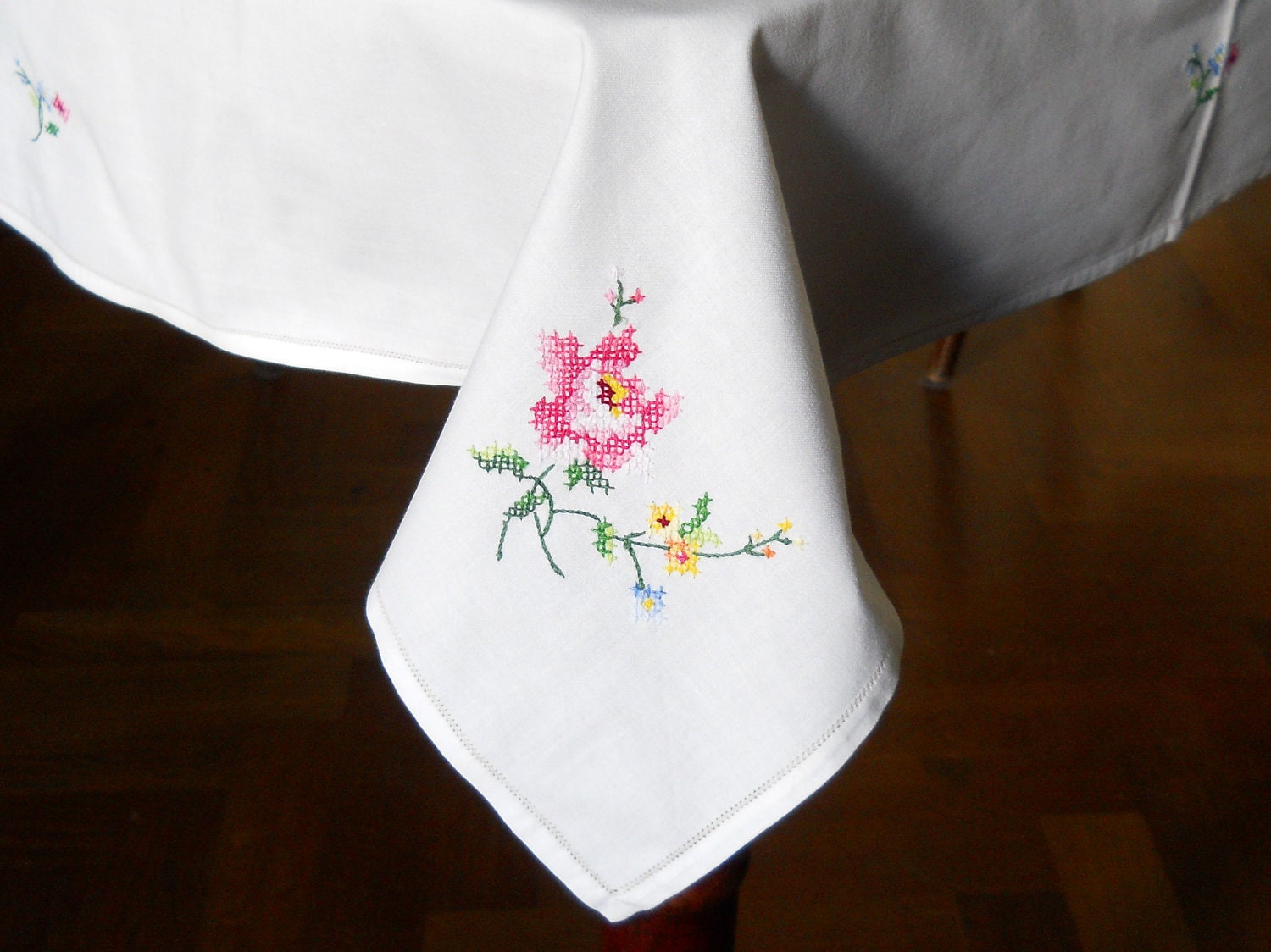 embroidered vintage tablecloth pink roses vintage white
