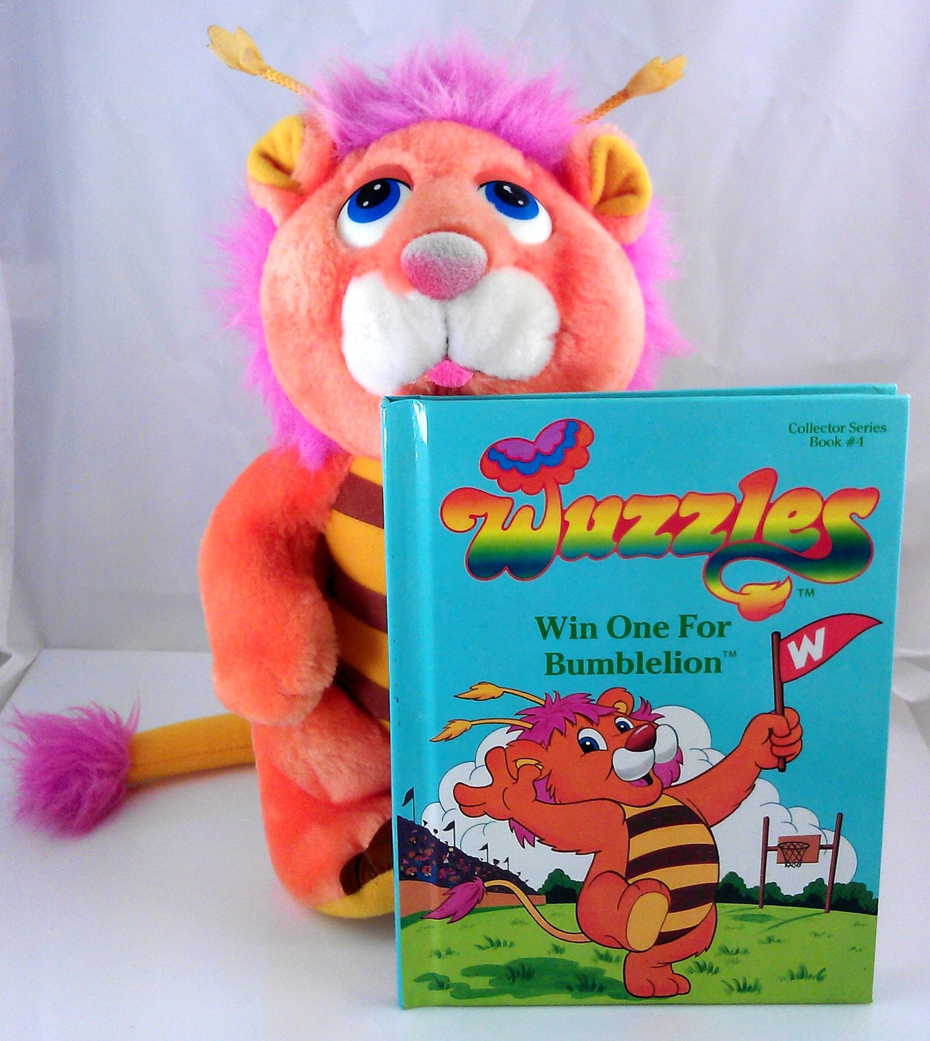 wuzzles bumblelion toy