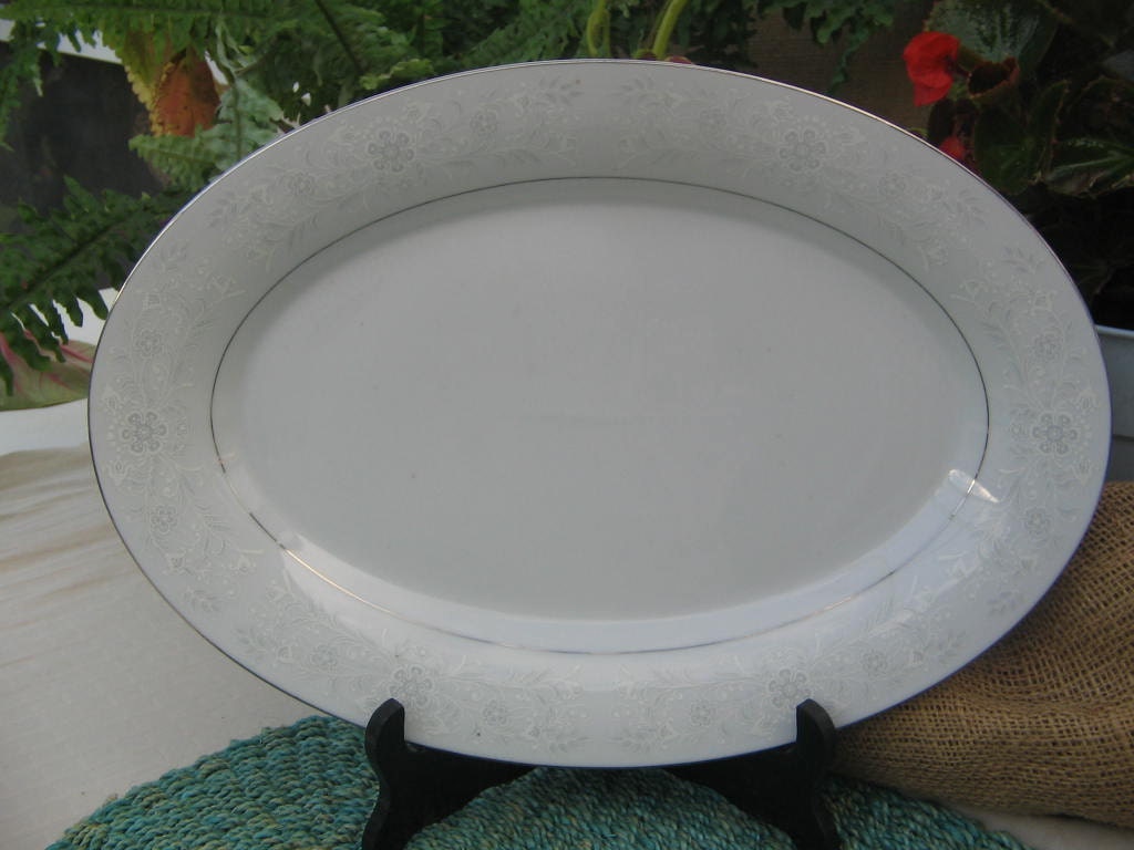 Pa Sales Tax >> Rare Vintage Crown Ming Fine china Jian Shiang oval serving Pa Sales Tax >> Rare Vintage Crown Ming Fine china Jian Shiang oval serving