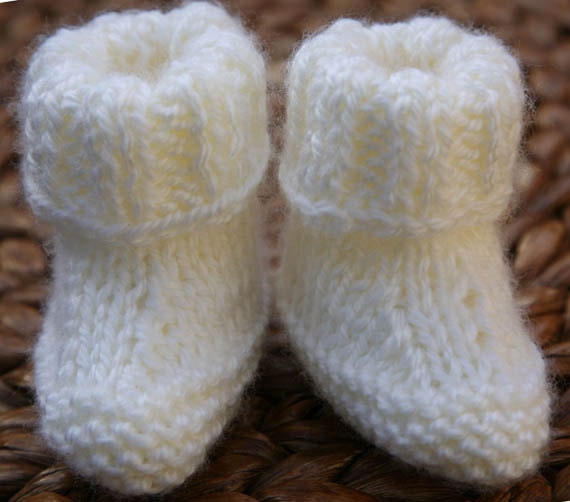 Super Easy Knitting Pattern Baby Booties newborn 3 months