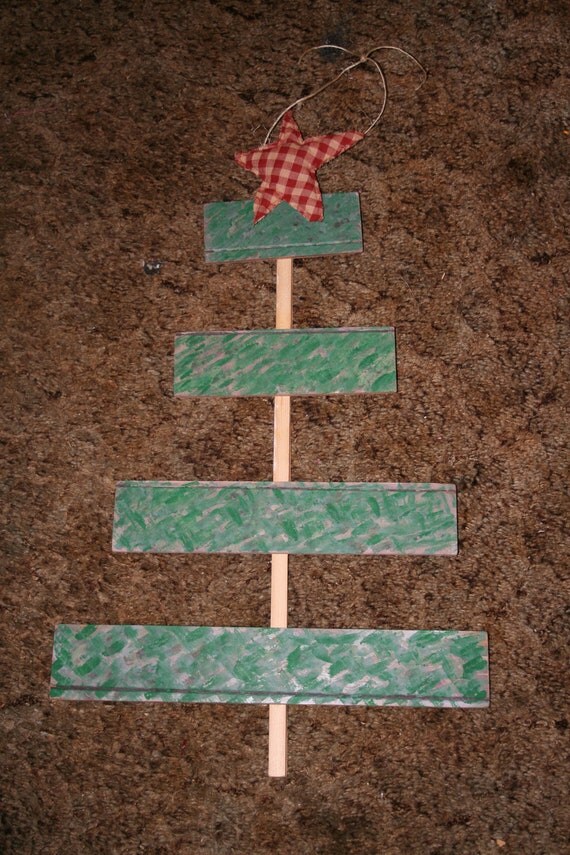 Items similar to Wooden Christmas Tree on Etsy