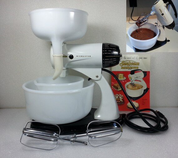 Vintage 12 Speed Sunbeam Model 12 Mixmaster Stand Mixer