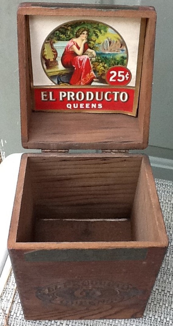 Vintage El Producto queens wood cigar box