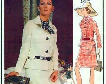 UNCUT * Beautiful VOGUE Paris Original Sewing Pattern 2251 by Pierre Balmain - Two Piece Suit and Blouse - FF with Label - Size 10
