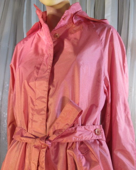 VintageTotes raspberry pink nylon women's raincoat size