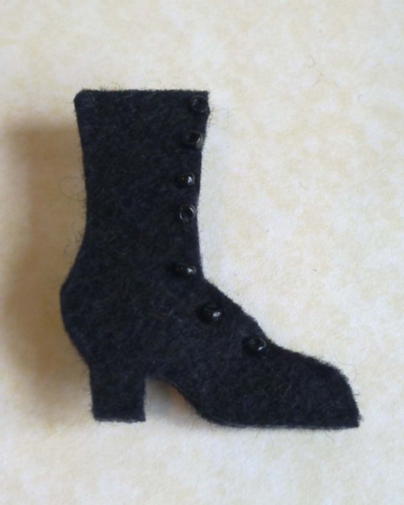 SALE Victorian Boot Brooch - black felt Steampunk, Neo Victorian or Steamgoth pin steampunk buy now online