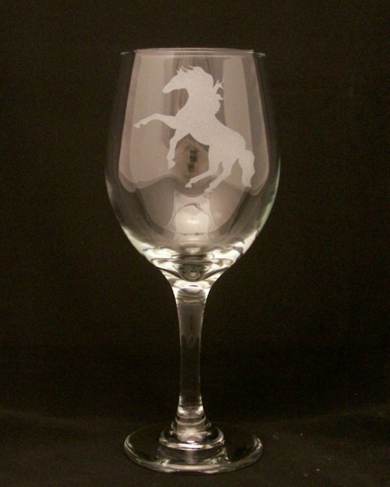 Rearing Horse Etched Wine Glasses Birthday gifts Wedding