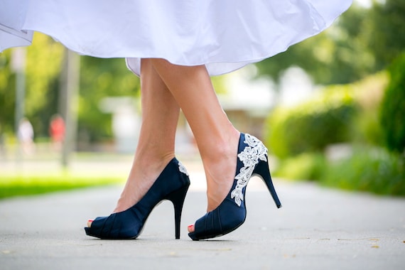 Wedding Shoes - Navy Blue Wedding Shoes/Bridal Shoes with Ivory Lace. US Size 7