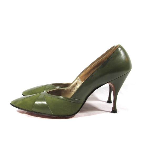 1960's Stiletto Pumps High Heels in Martini Olive by BoudoirBarbie