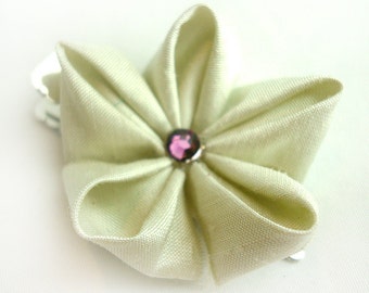 Snowy Kanzashi Single