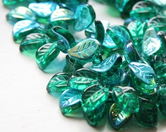25pcs Czech Glass Leaves -Green AB 9x14mm (PG271801)