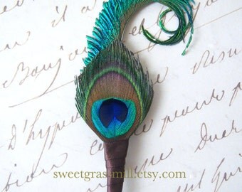 Peacock Boutonniere - PANACHE in BROWN - Wedding Peacock Wedding Pin Buttonaire