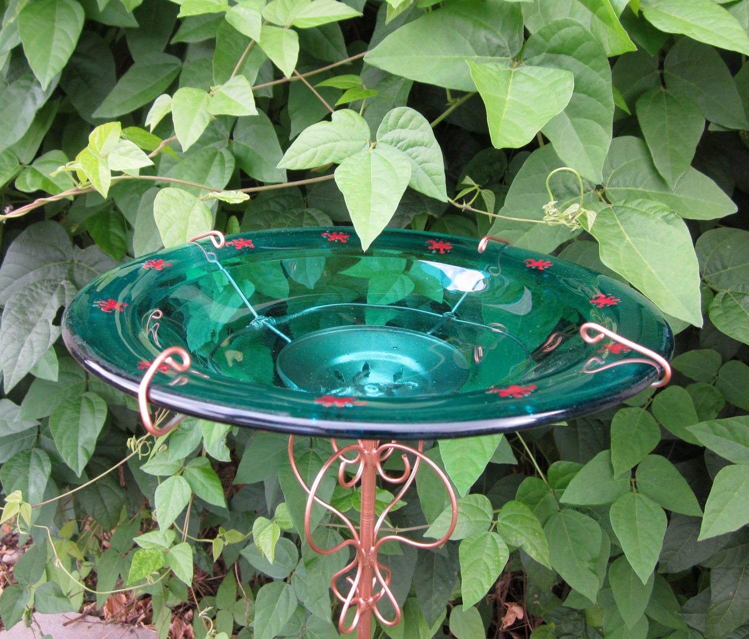Stained Glass Bird Bath in Aqua with Little Copper Frogs