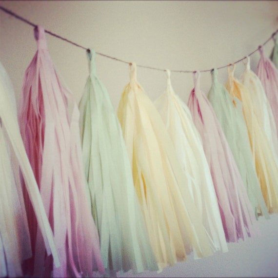 Je t'aime ... tissue paper tassel garland // nursery // wedding decorations // weddding garland // birthdays // party decorations Il_570xn