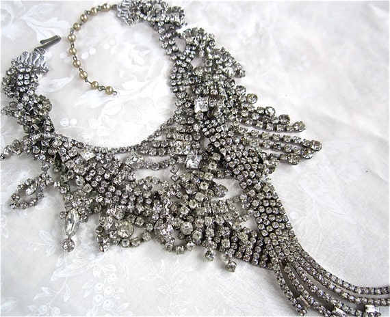 v shape bridal necklace