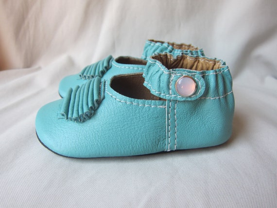 Baby Shoes Classic MaryJane with Accordian Pleat in by Podsshoes