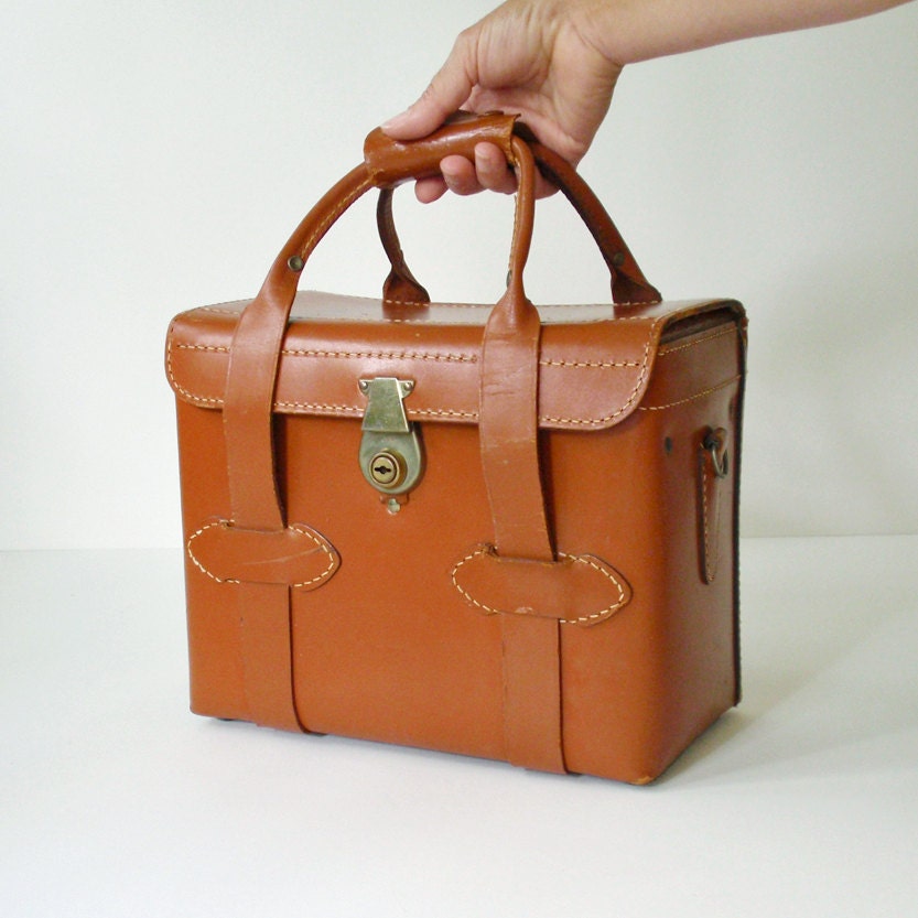 Vintage Diamond Leather Camera Bag Train Case by RattyAndCatty