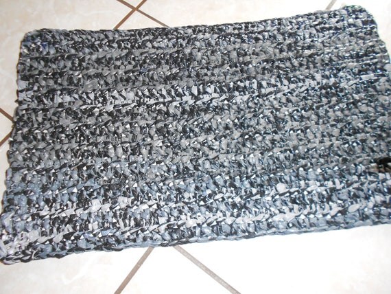 Crochet plastic bag rug by stephsyaya on Etsy
