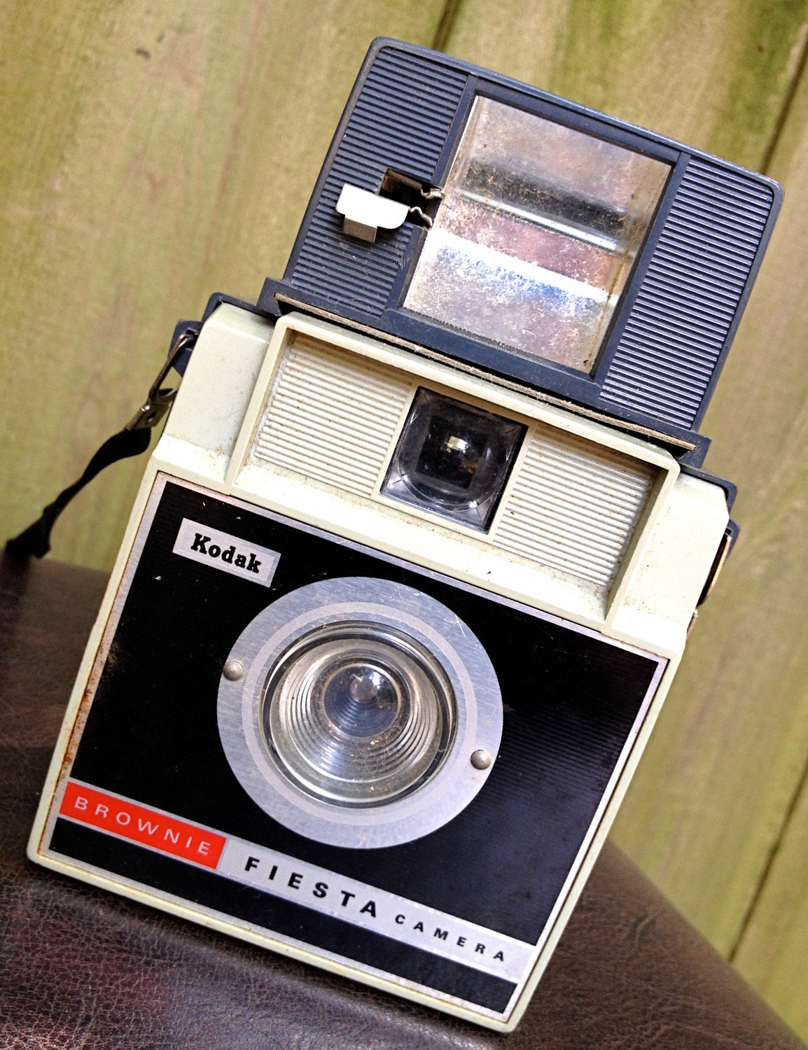 vintage Kodak Brownie camera 1960s Brownie Fiesta w/ case