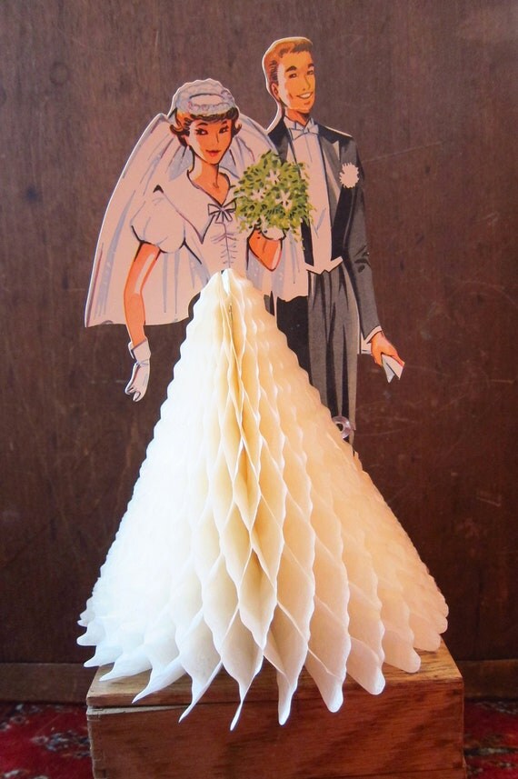 Vintage Bride and Groom Die Cut Tissue Accordion Cake by TimeWas
