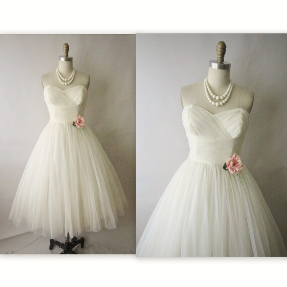 50's Wedding Dress // Vintage 1950's White Chiffon