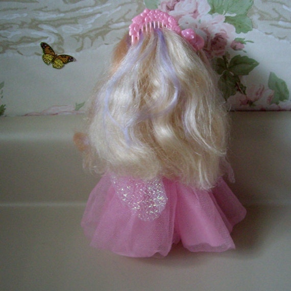 Vintage 1980s toy Lady Lovely Locks doll with pixie tails