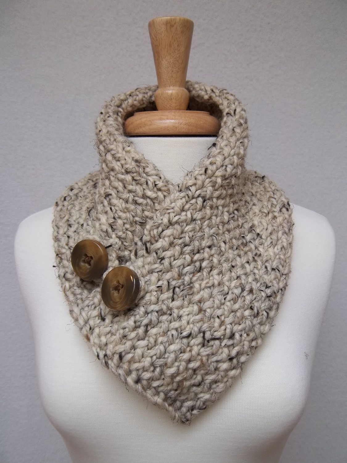 Cowl Knitted Oatmeal Buttoned Neck Warmer Scarflette Scarf