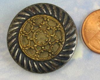 Antique Victorian Button 1 1/8 Inch Brass Button 138