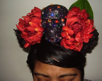 GLITTER SUGAR SKULL - A Skull Cover With Glitter And Color Stones On A Bed of Flowers Headband, Day of the Dead Headpiece, Sugar Skull