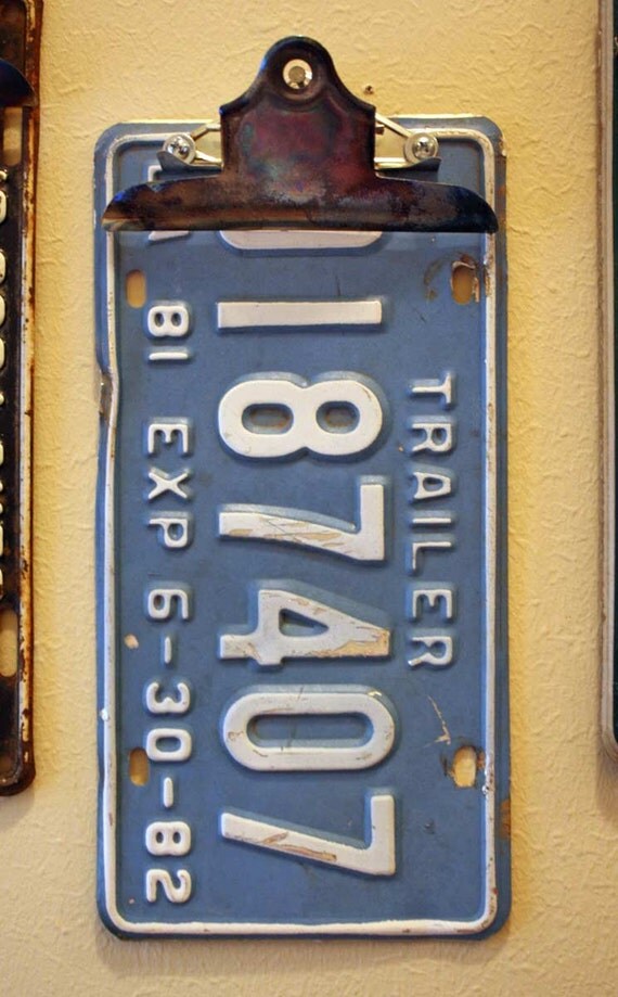 License Plate Clipboard Note Holder Wall Hanger Organizer