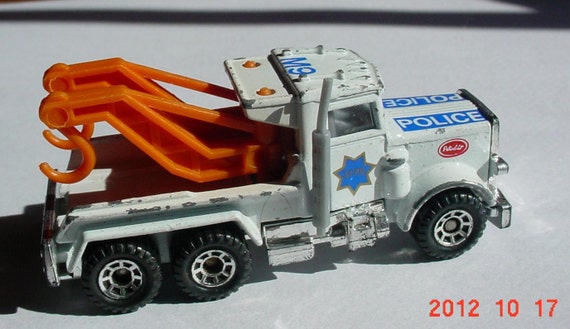 Vintage 1980s Peterbilt Police Matchbox Towing Truck